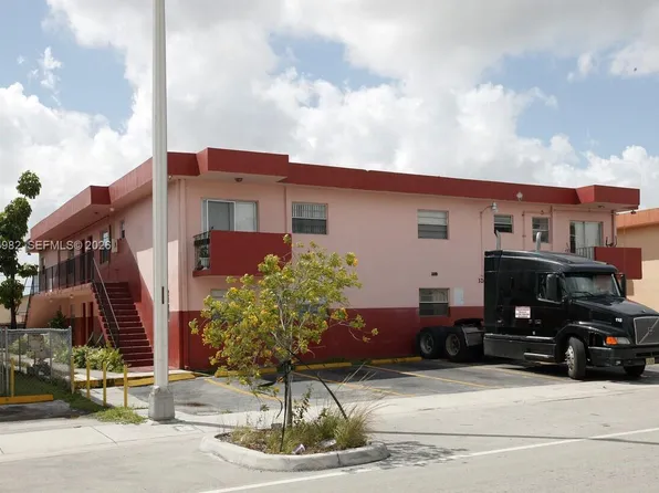 320 W 20th St #10, Hialeah, FL 33010