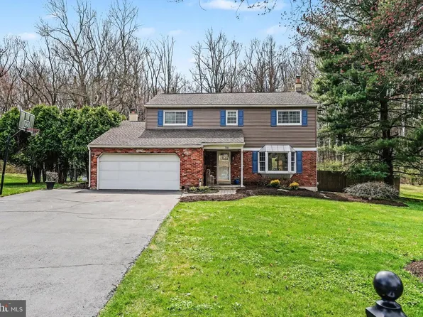 730 Maple Hill Dr, Blue Bell, PA 19422