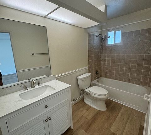 4th image of 26111 McBean Pkwy Unit 76