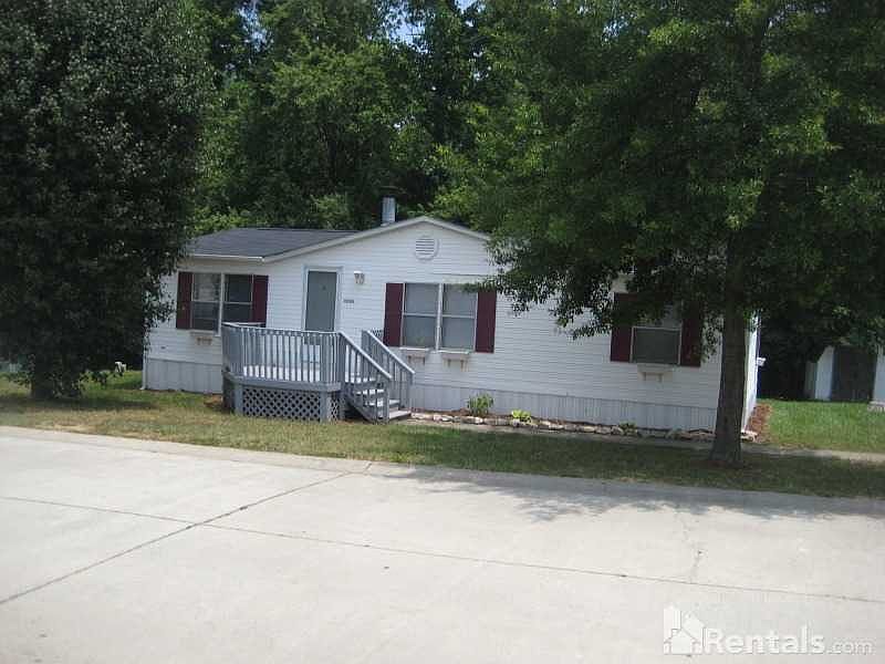 1st image of 1905 Ewing Dr