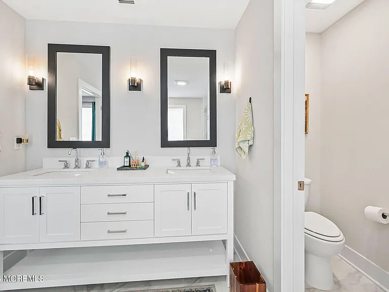 4039 Heron Dr — Photo 29