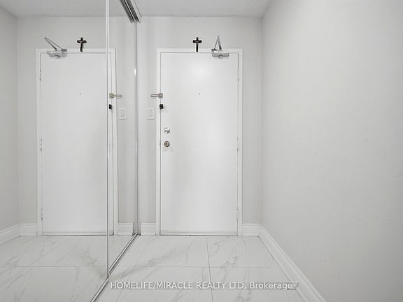 5th image of 238 Albion Rd #102