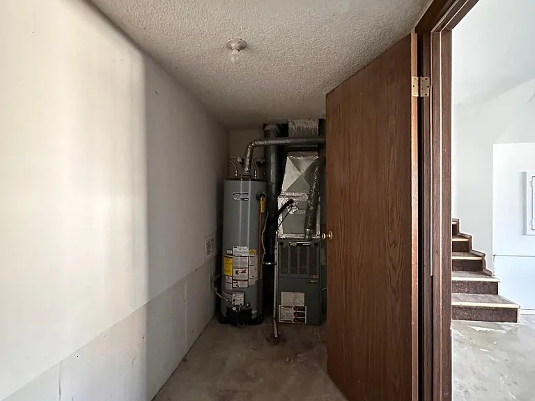 3017 W Roxbury St — Photo 16