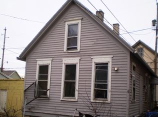 1028 S 18th St #A, Milwaukee, WI 53204