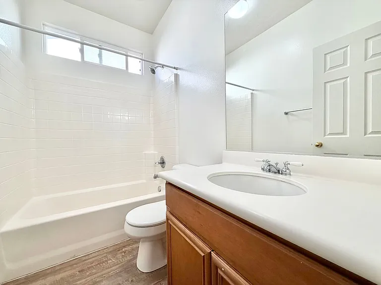31409 Orchard Ln — Photo 6