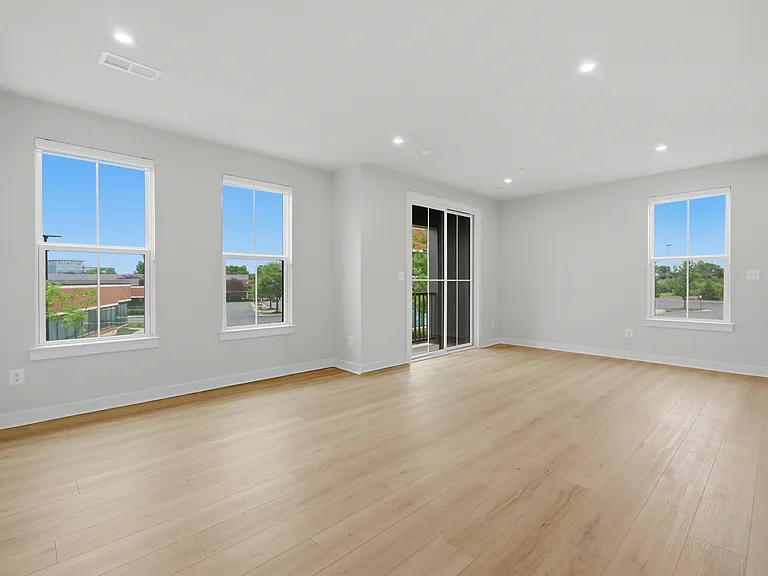 14421 Albemarle Point Pl — Photo 11