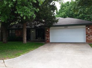 2400 Shady Tree Ln, Edmond, OK 73013