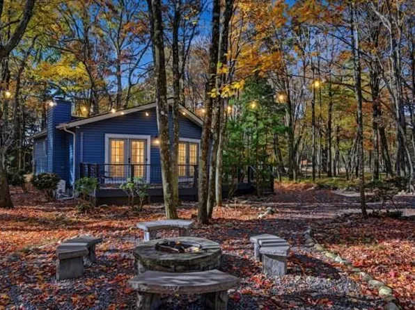 16 Bear Ln, Jim Thorpe, PA 18229