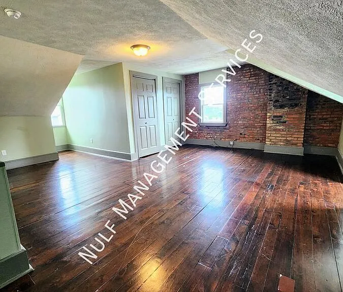 369 Main St #2 — Photo 6
