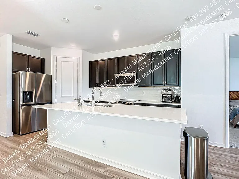 1317 Sterling Pointe Dr — Photo 7