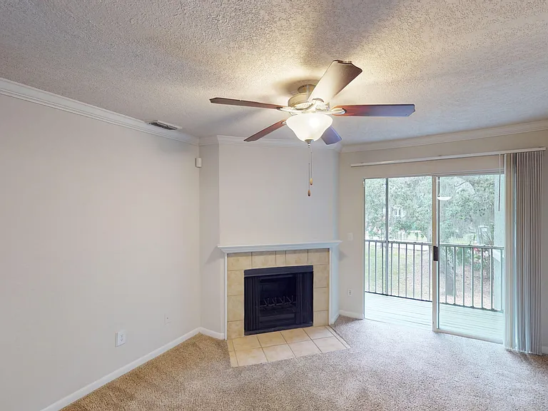 Altamira Place Apartment Homes — Photo 111