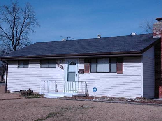 1st image of 7739 Dartmoor Dr