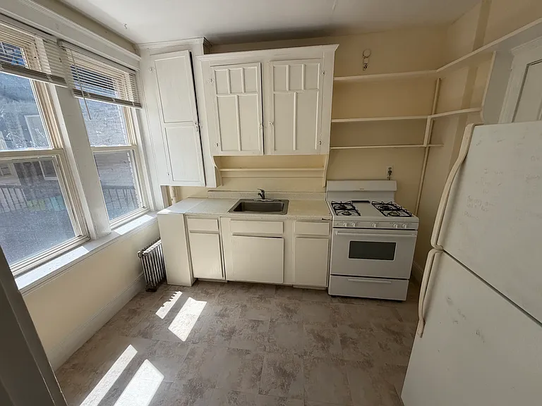 17 Lothian Rd #402 — Photo 7
