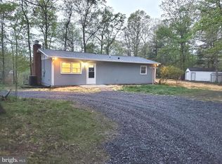 221 Hickory Rd, Front Royal, VA 22630