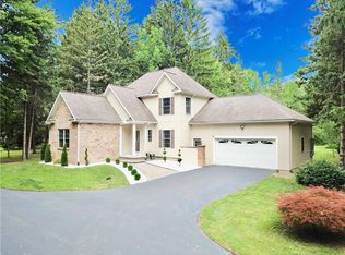 1012 Plank Rd, Webster, NY 14580