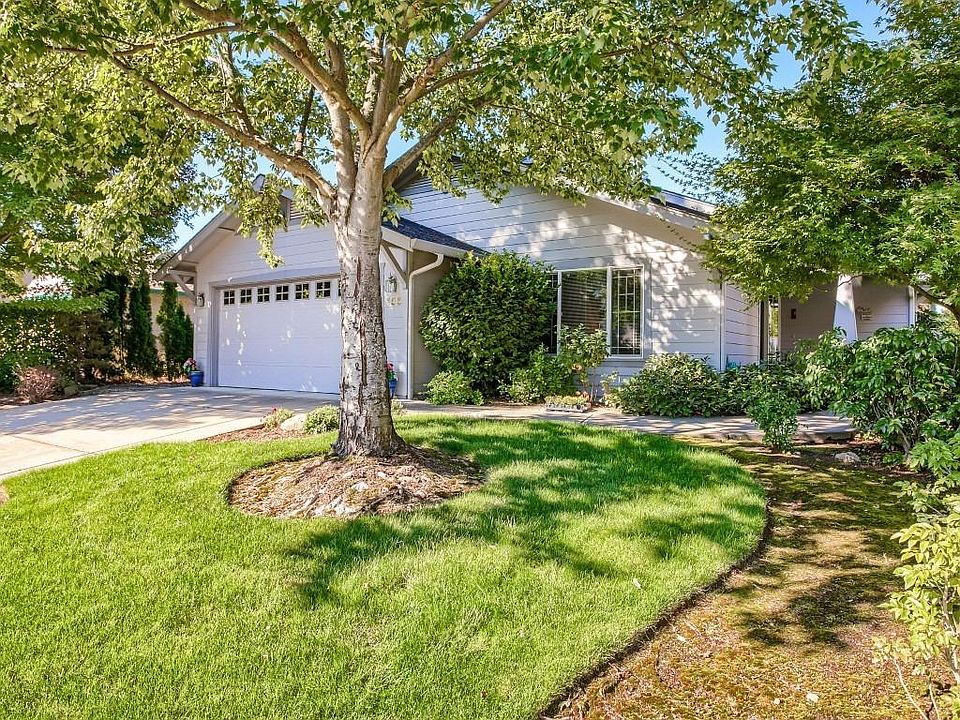 1st image of 155 Country Hill Dr