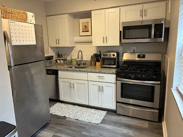 1 bed, 1000 sqft, $1,100 — Photo 3
