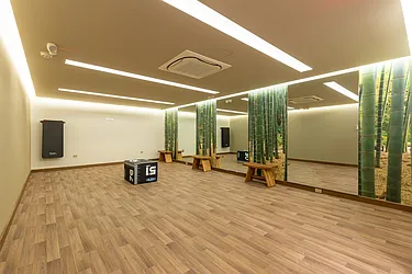 Rented by Stonehenge NYC LLC