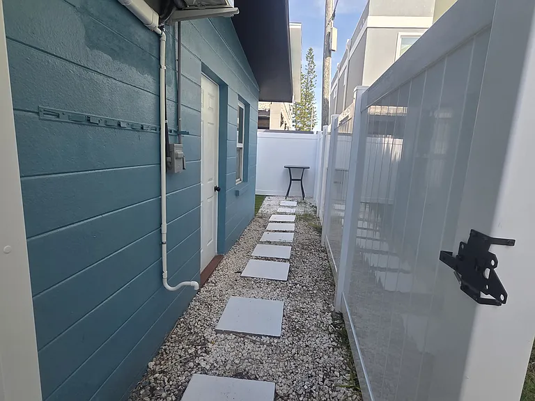 14906 N Bayshore Dr #2 — Photo 14