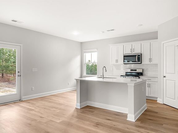 2nd image of 747 Old Stagecoach Rd