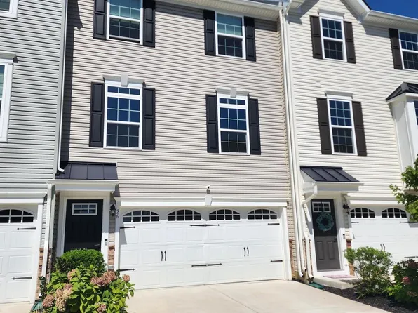 26 Peacock Cir, Sewell, NJ 08080