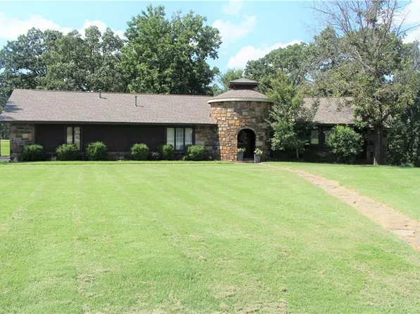 9704 Kingsley Pl, Fort Smith, AR 72908