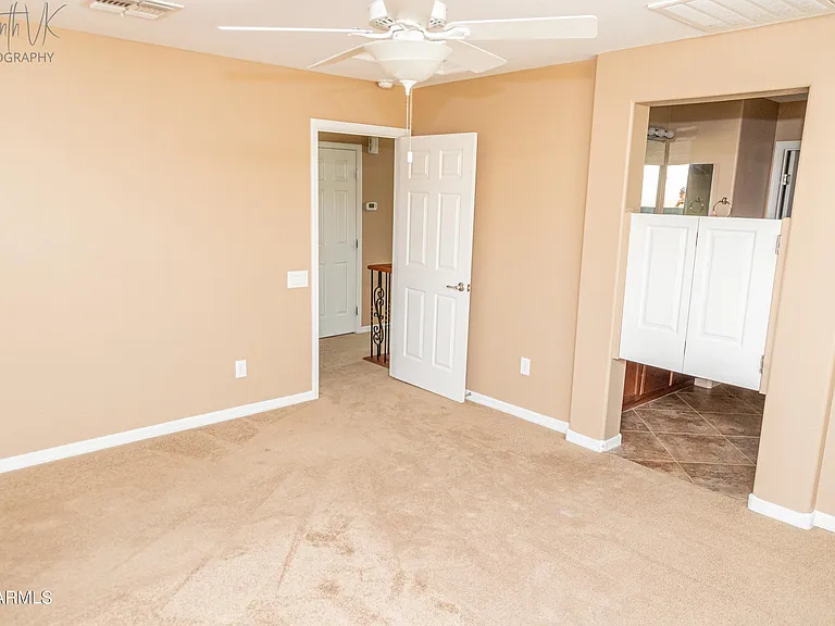 2162 W Scully Dr — Photo 22