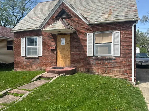 3613 Felician St, Fort Wayne, IN 46803