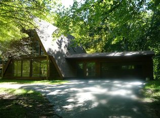 9695 Pere Marquette Dr, Canadian Lake, MI
