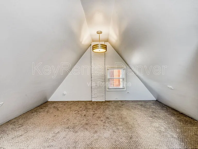 1328 E 22nd Ave — Photo 4