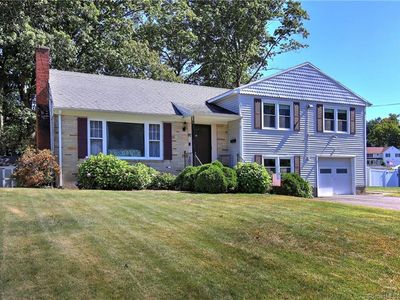 97 Stoddard Rd, Waterbury, CT, 06708
