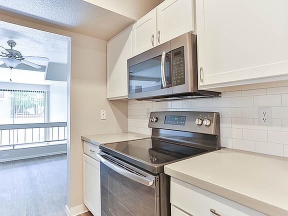 4th image of 3501 S McClintock Dr APT 1017