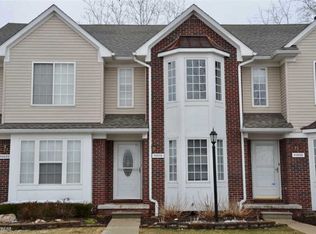 50674 Woodbury Dr, New Baltimore, MI 48047