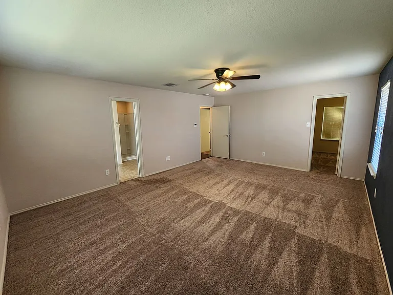 5709 Valley Stream Way — Photo 18
