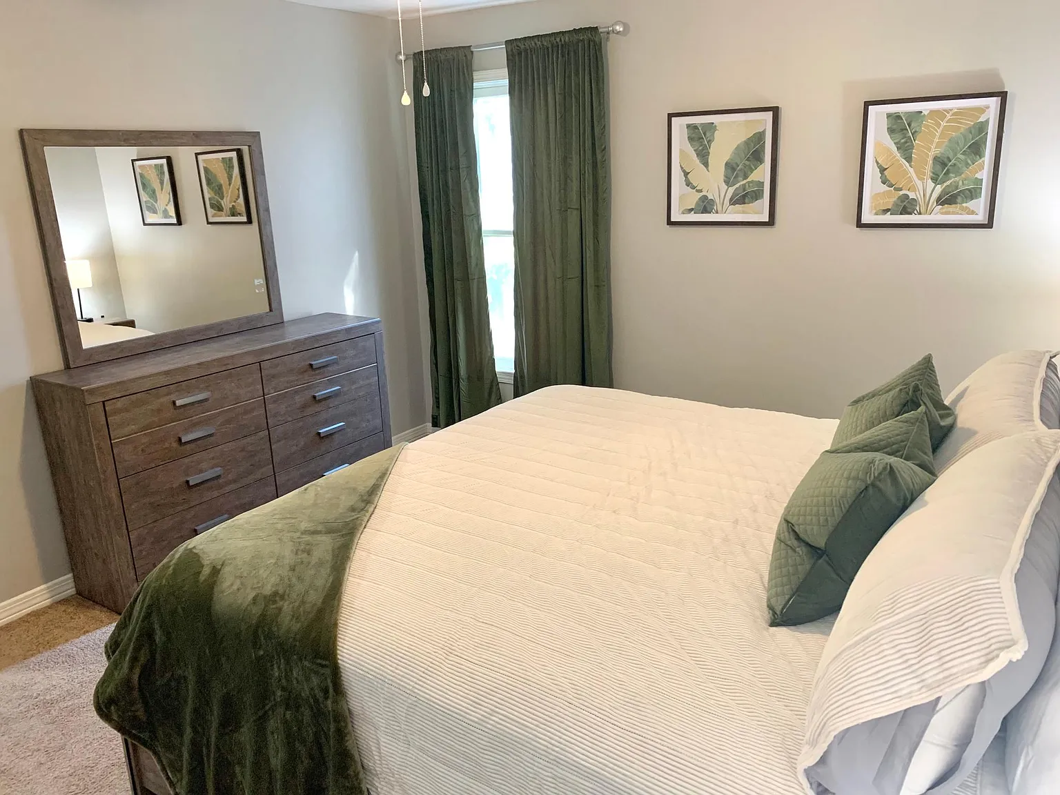 2 bed, 1.5 bath, 1103 sqft, $3,500 — Photo 3