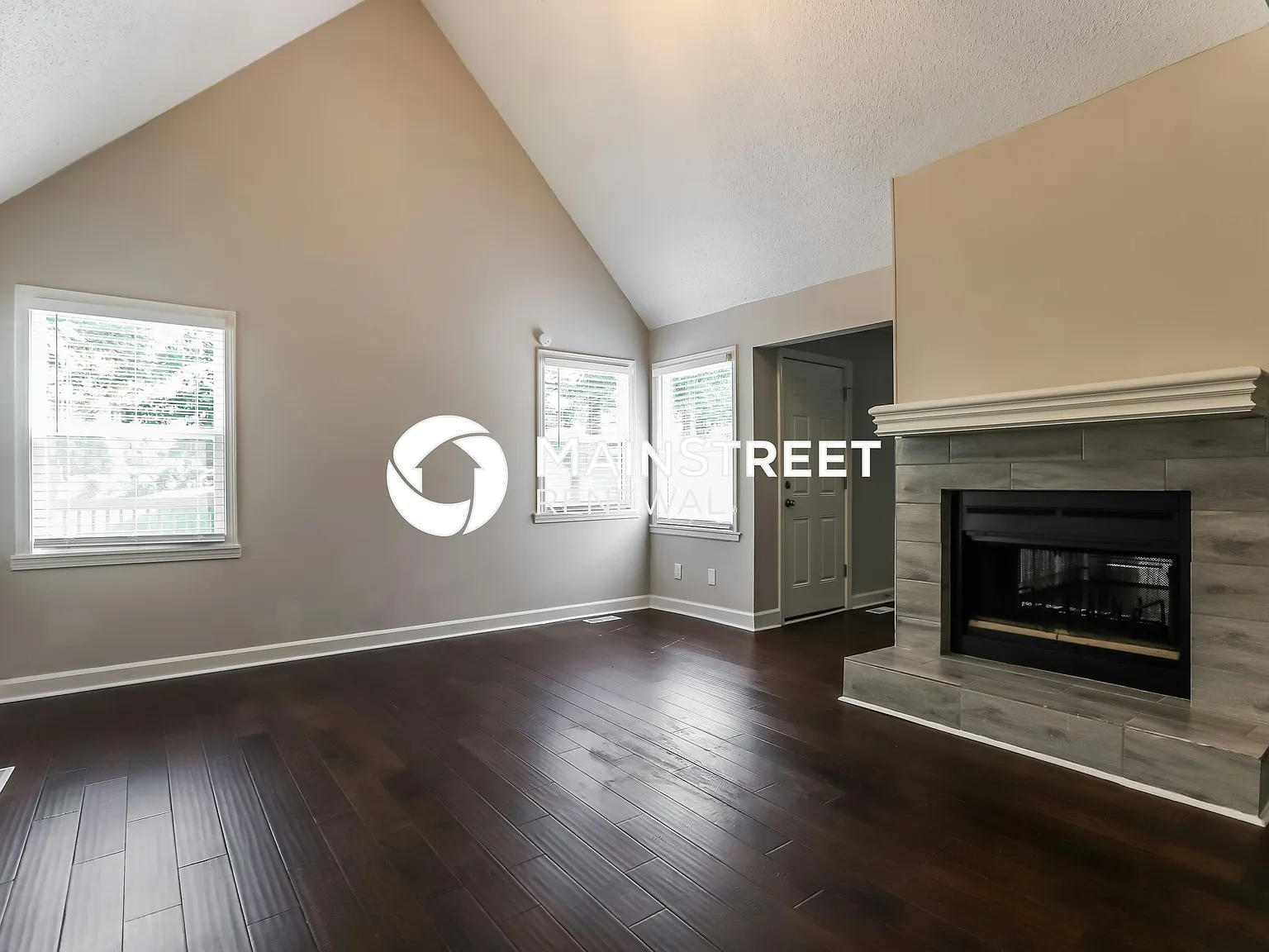 1539 Dartmouth Dr — Photo 3