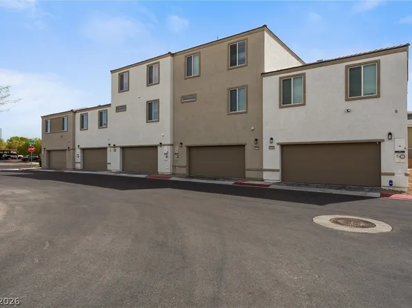 6118 Garden Oasis St, Las Vegas, NV 89148