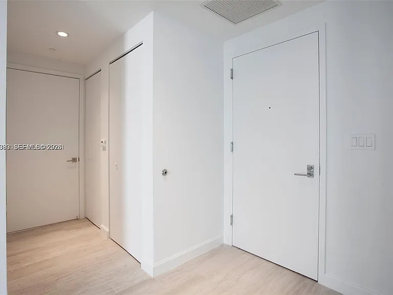 55 SW 9th St #1907 — Photo 8