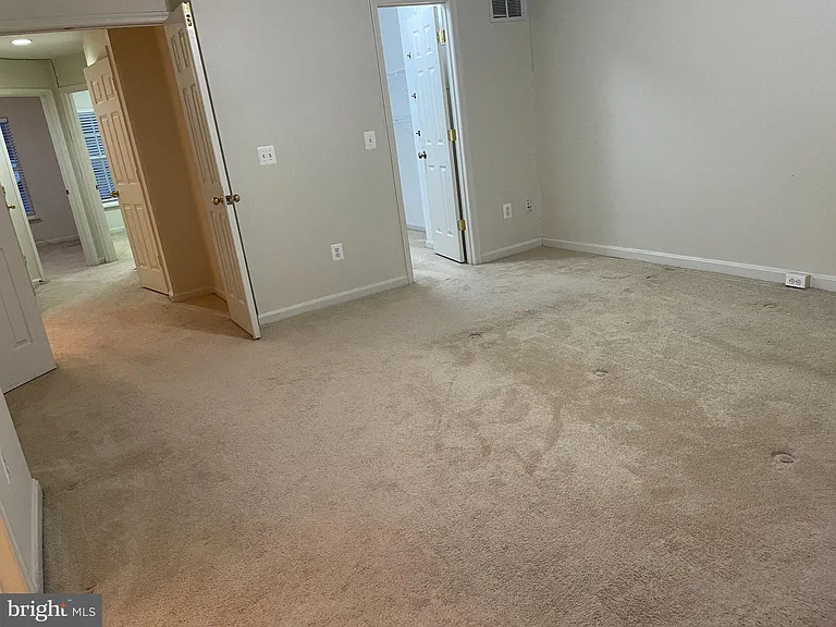 18405 Sierra Springs Sq — Photo 18