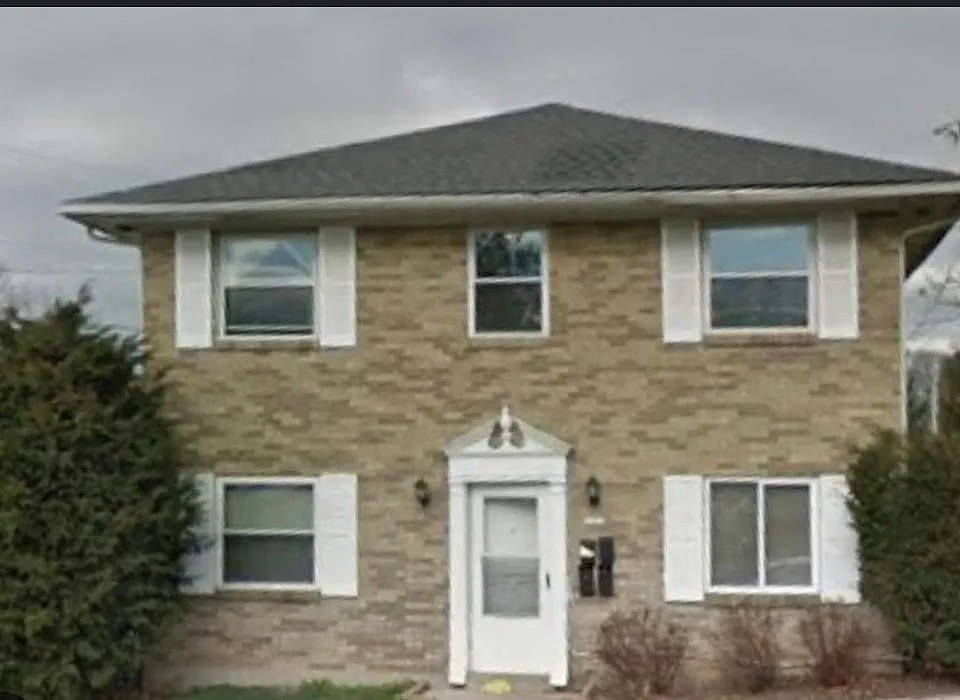 1303 Chardon Ct #C