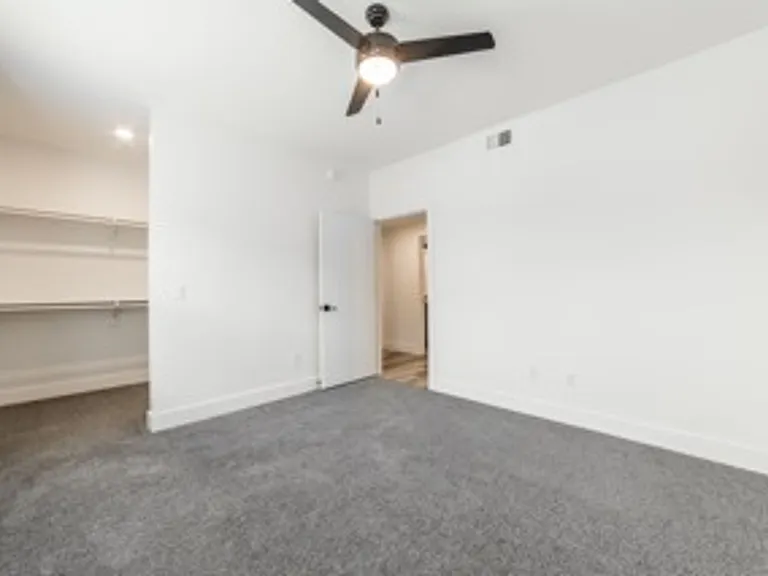 South Creekside Apartments — Photo 47