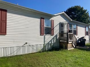 48595 Pineview Dr, Shelby Township, MI 48317