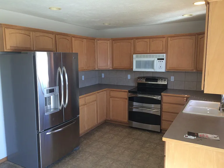 611 S Arties Ln — Photo 8