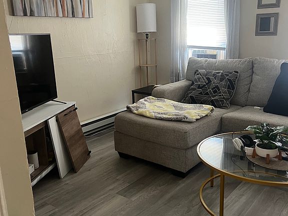 4th image of 46 Waterman Ave Floor 1