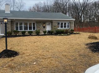 2158 Brookthorpe Cir, Broomall, PA 19008