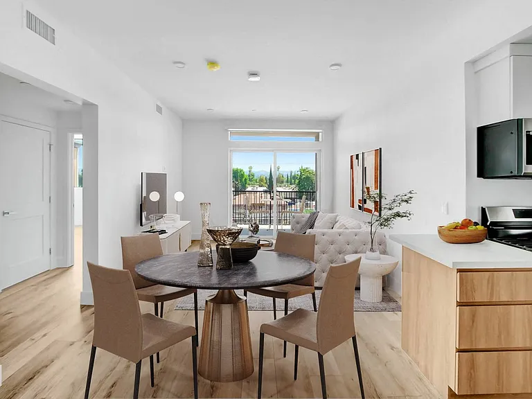 The Bay Apartment Homes — Photo 27