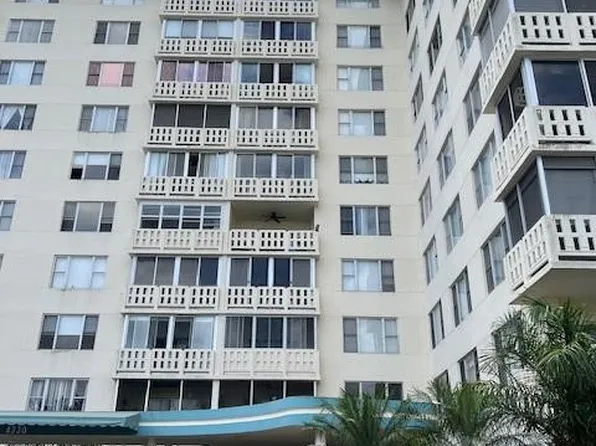 4330 Hillcrest Drive #309, Hollywood, FL 33021