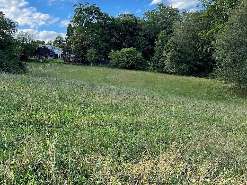 2nd image of Na Hendrix Dr
