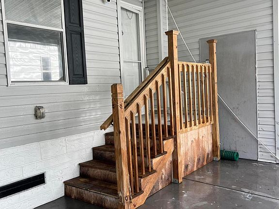 2nd image of 6761 NW 45th Avenue