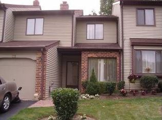 202 Hanover Ct, Chesterbrook, PA 19087